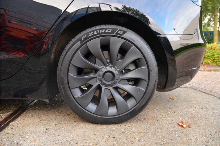 Vehicle Image 35