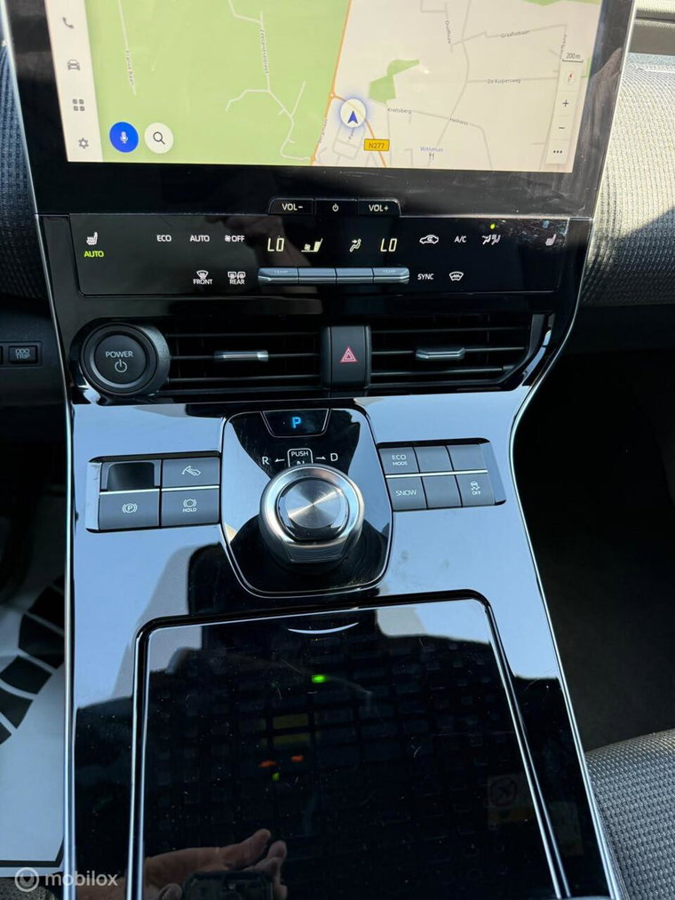Vehicle Image 16