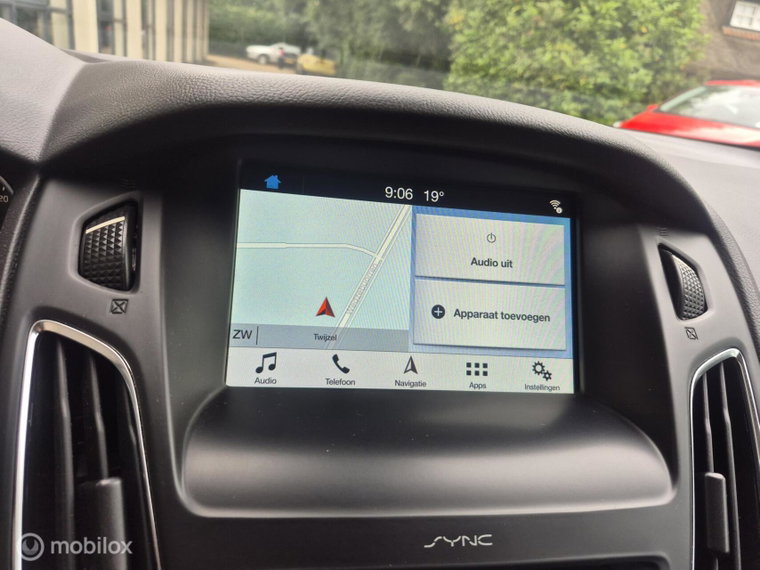 Vehicle Image 17