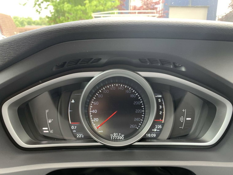 Vehicle Image 24