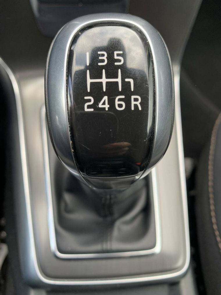 Vehicle Image 27