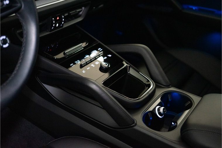 Vehicle Image 48