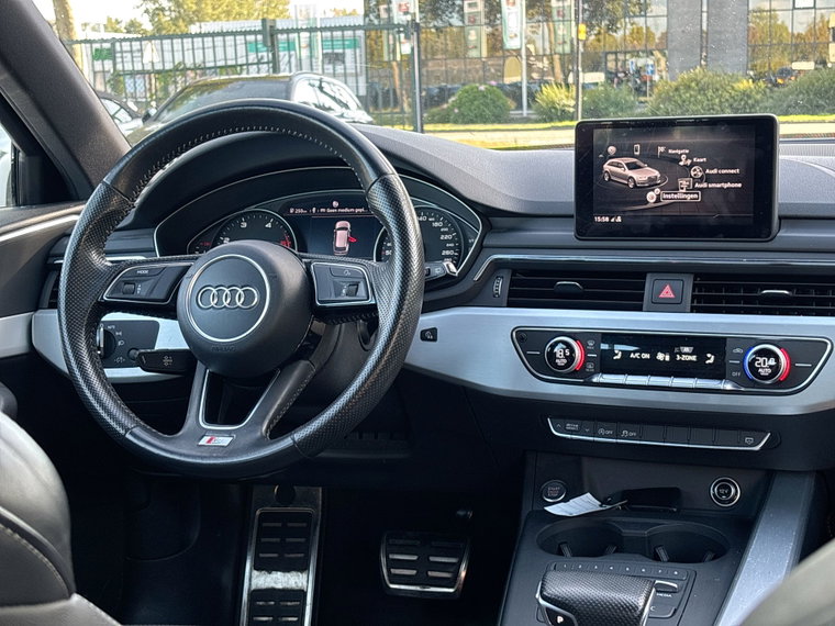 Vehicle Image 24