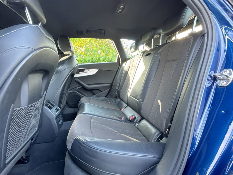 Vehicle Image 40