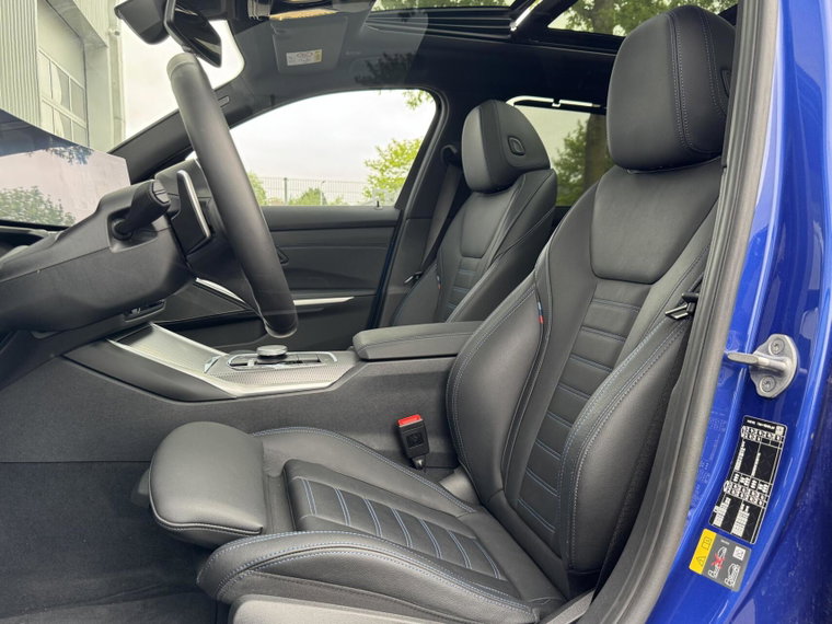 Vehicle Image 41