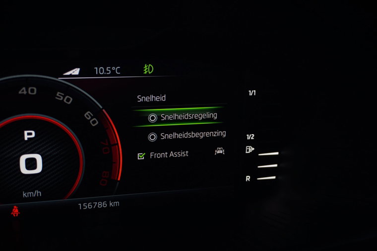 Vehicle Image 30