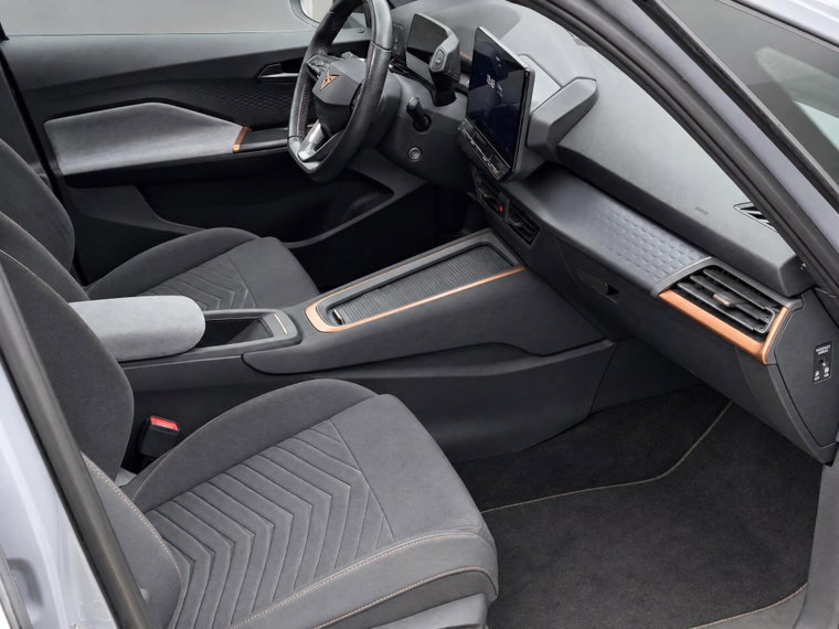Vehicle Image 21
