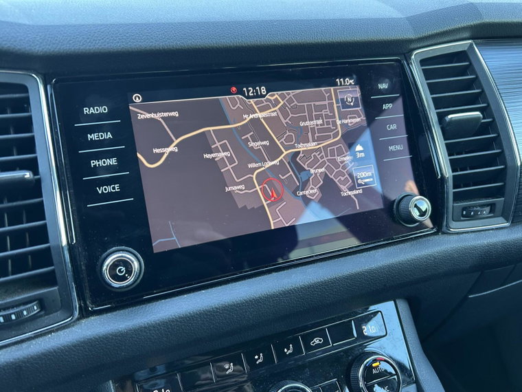 Vehicle Image 18