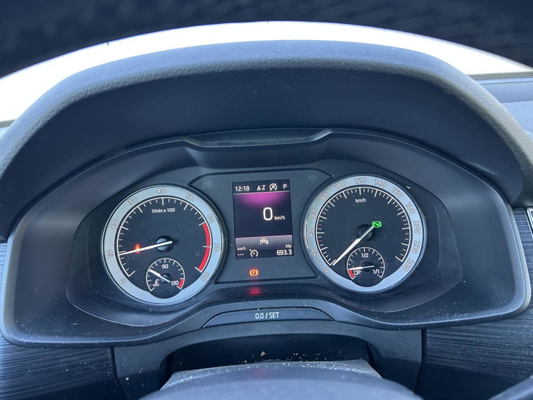 Vehicle Image 33