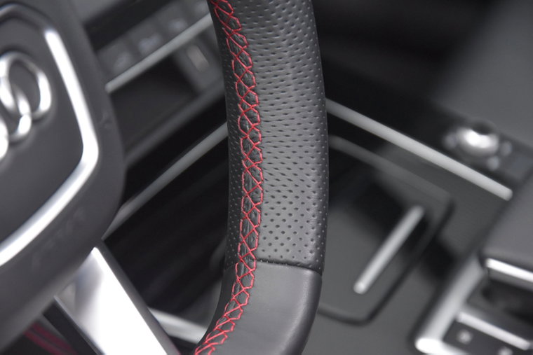 Vehicle Image 36