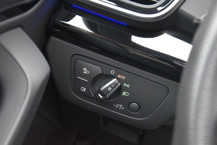 Vehicle Image 37