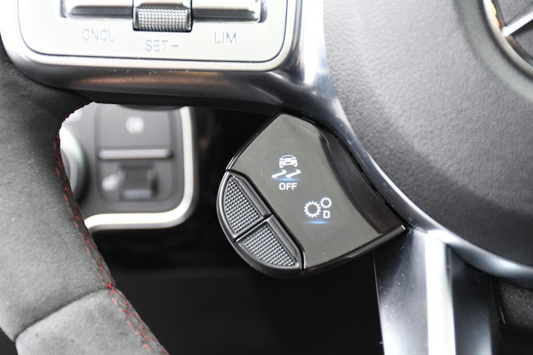 Vehicle Image 40