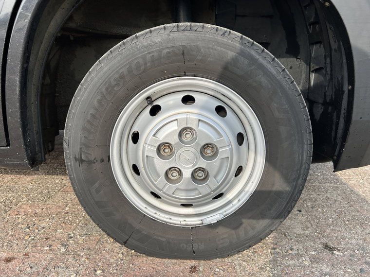 Vehicle Image 19