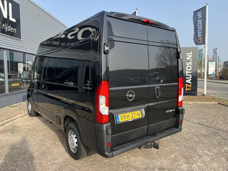 Vehicle Image 33