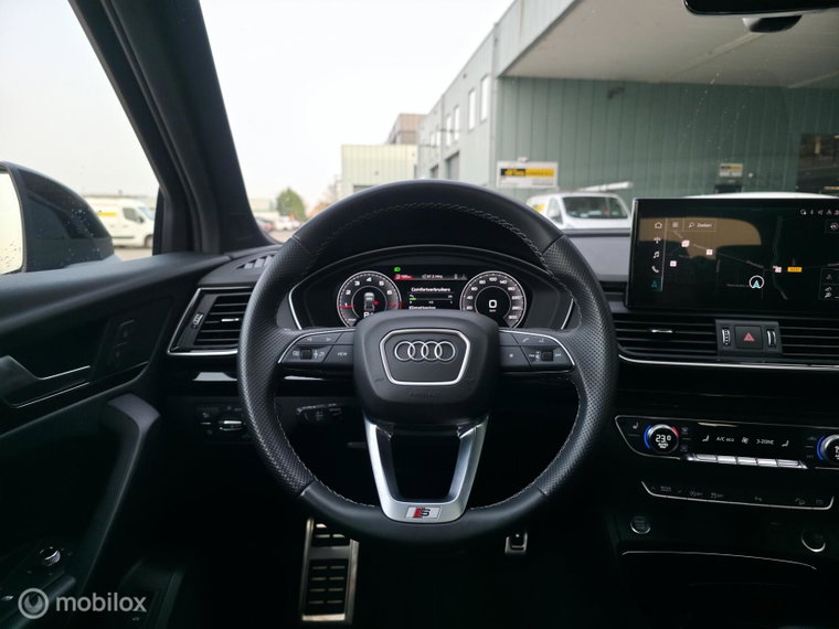 Vehicle Image 19