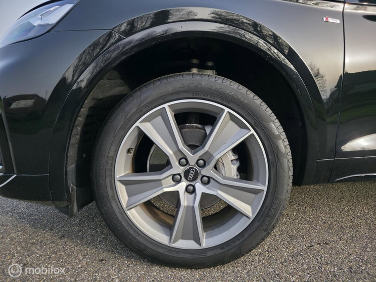Vehicle Image 36