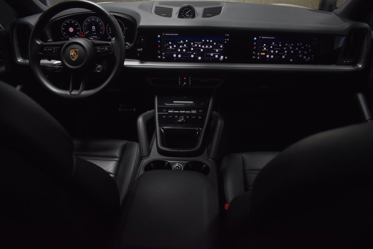 Vehicle Image 18