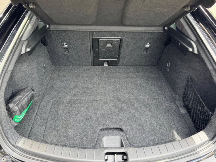 Vehicle Image 26