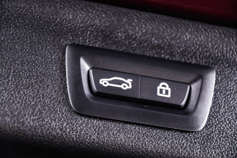 Vehicle Image 36