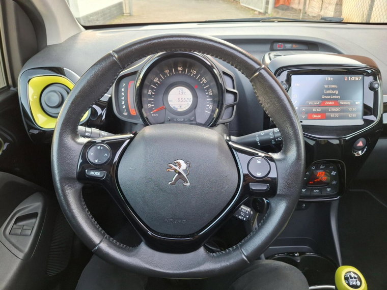 Vehicle Image 18