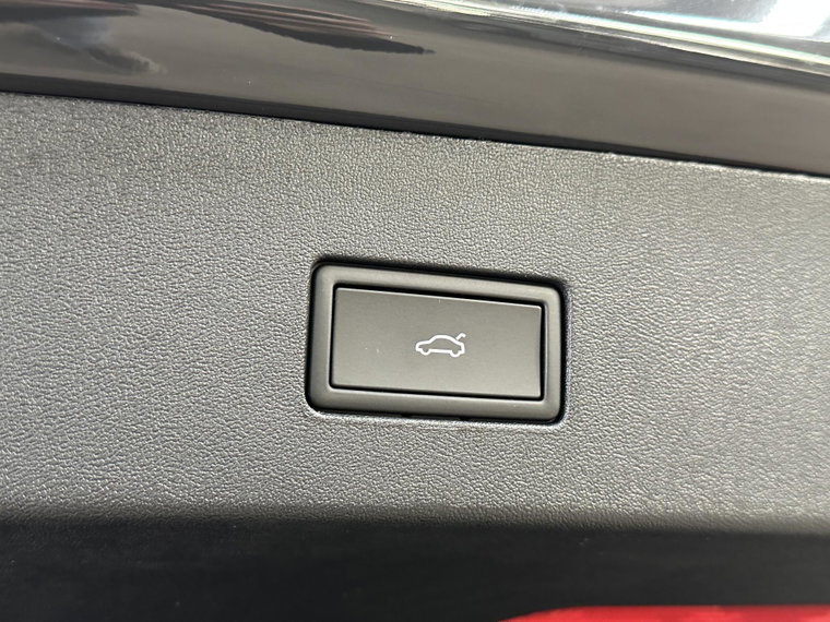 Vehicle Image 27