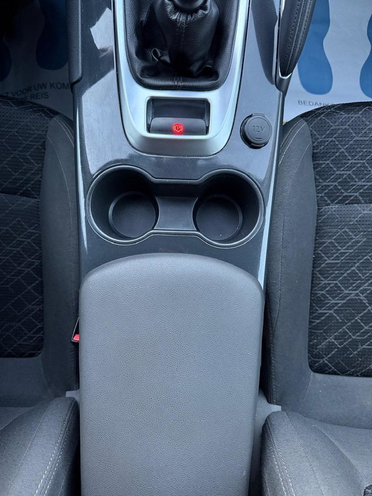 Vehicle Image 38