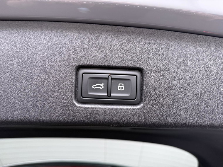 Vehicle Image 45