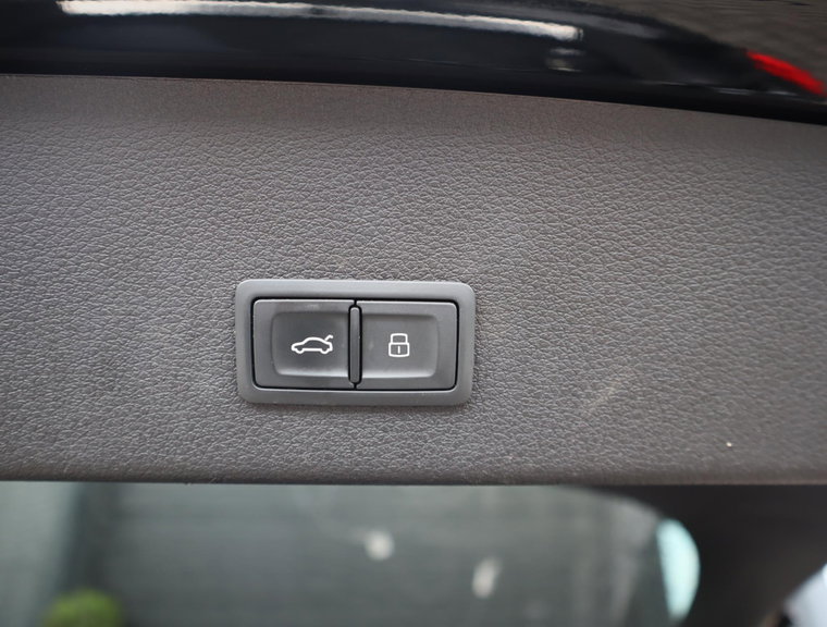 Vehicle Image 40