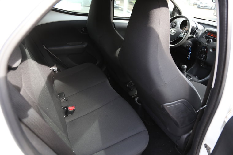 Vehicle Image 11