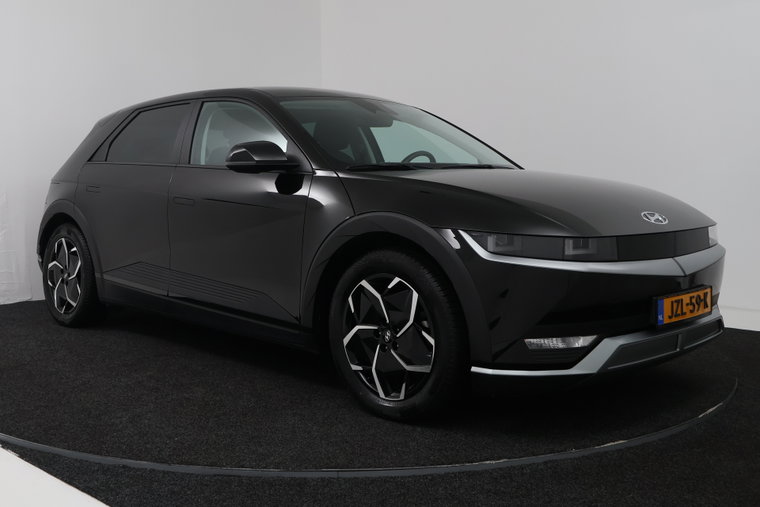 Vehicle Image 21