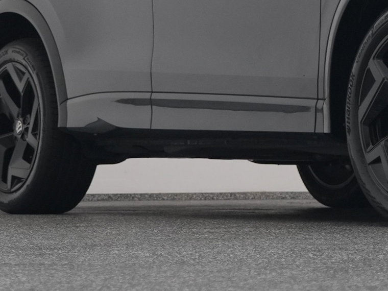 Vehicle Image 38