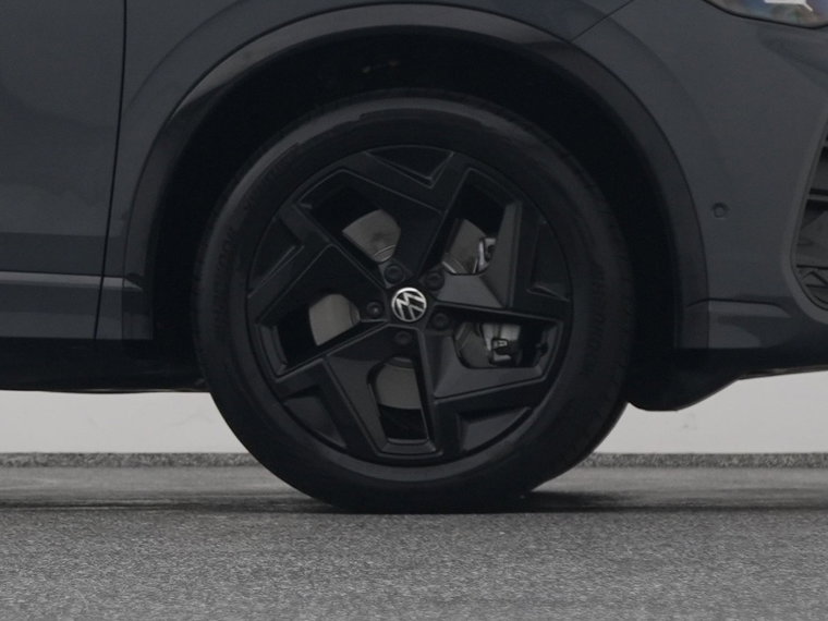 Vehicle Image 42