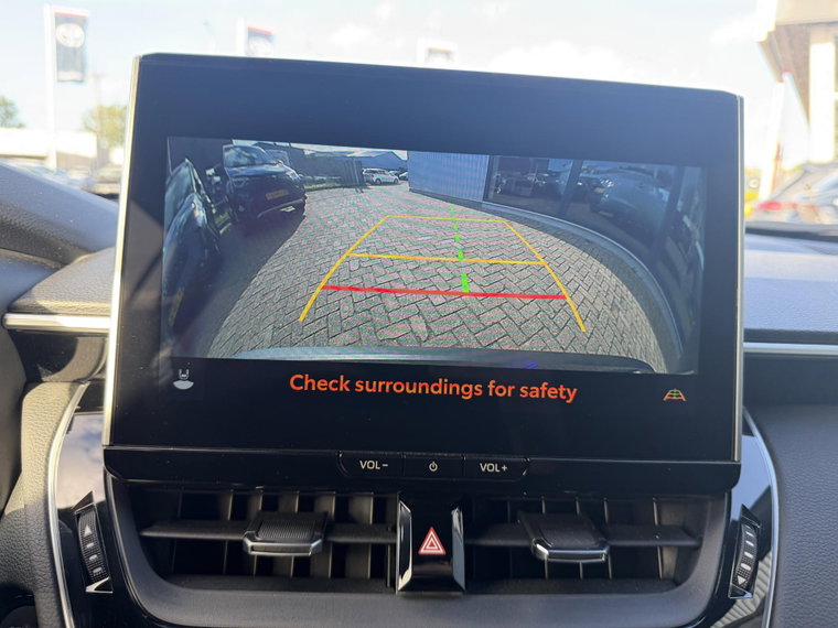 Vehicle Image 21