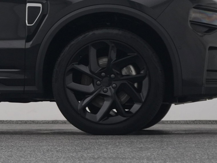 Vehicle Image 42