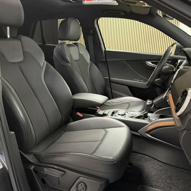Vehicle Image 18