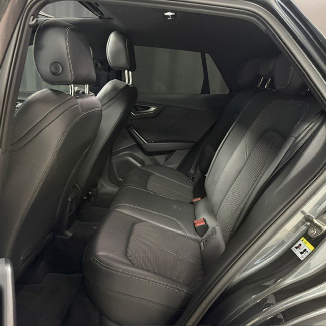 Vehicle Image 21