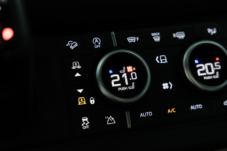 Vehicle Image 23