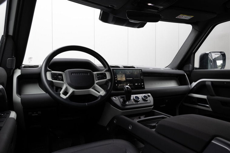 Vehicle Image 8