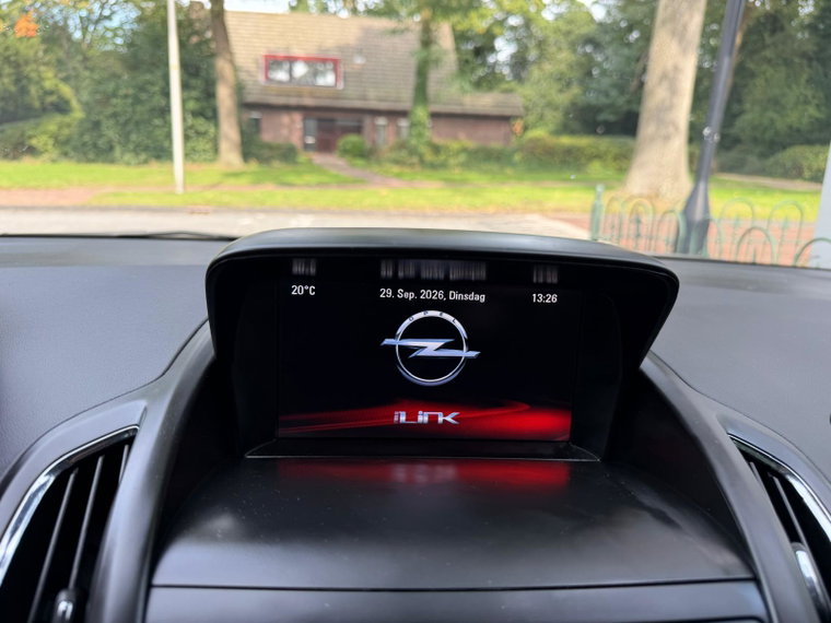 Vehicle Image 26
