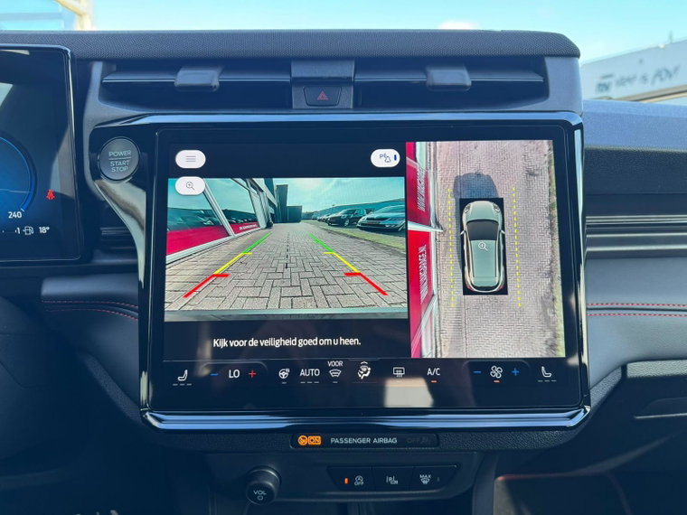 Vehicle Image 35