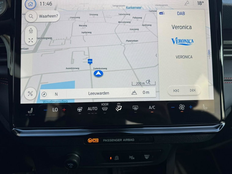 Vehicle Image 37
