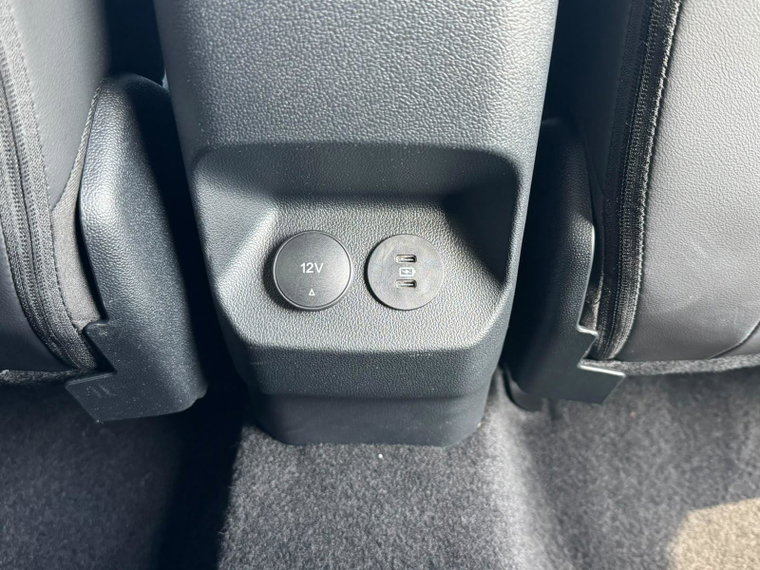 Vehicle Image 43