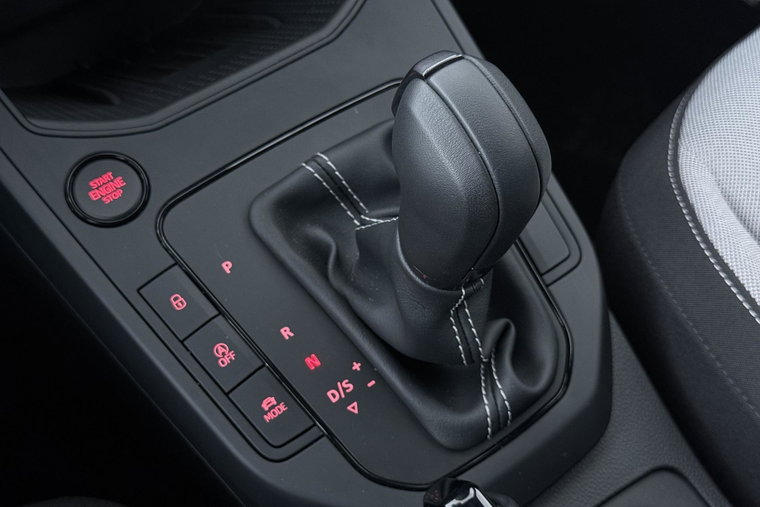Vehicle Image 32