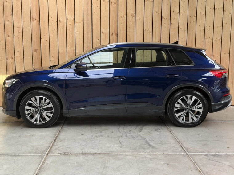 Vehicle Image 40