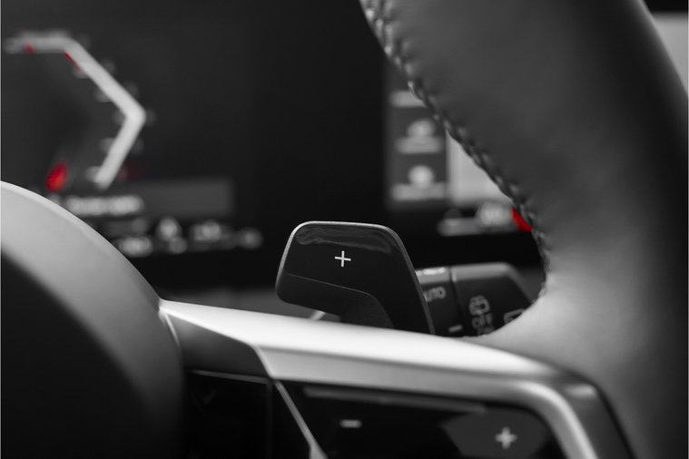 Vehicle Image 42