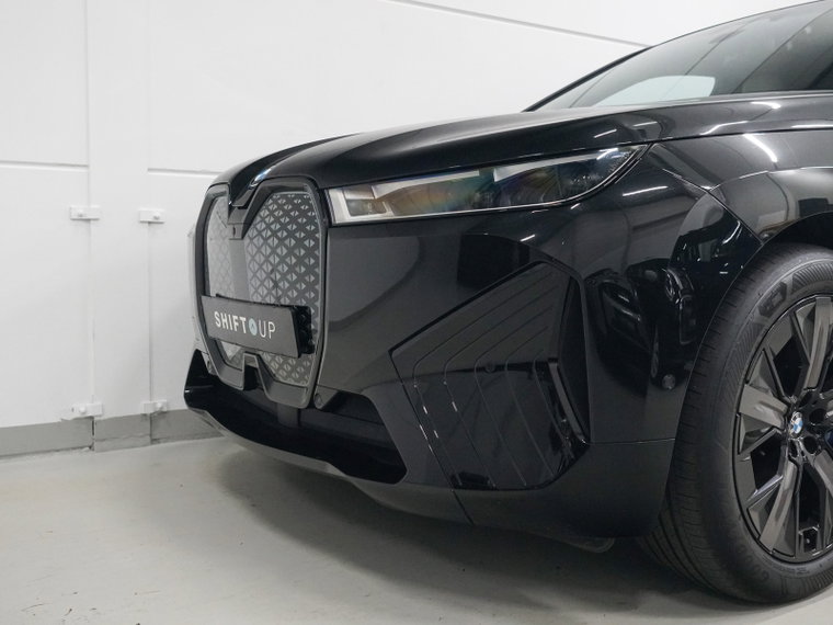 Vehicle Image 38