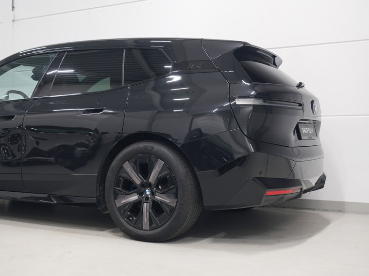 Vehicle Image 43