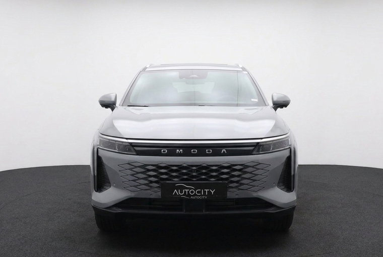 Vehicle Image 8