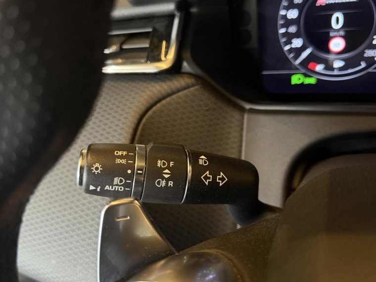 Vehicle Image 24