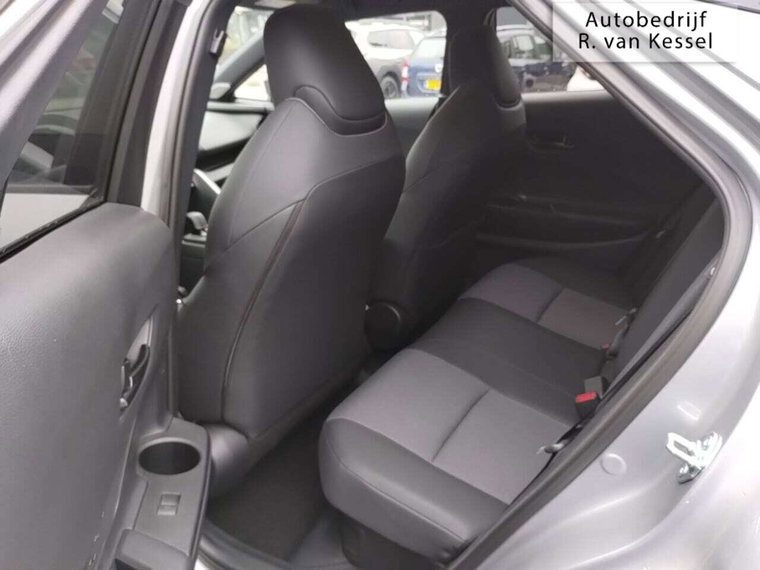 Vehicle Image 11